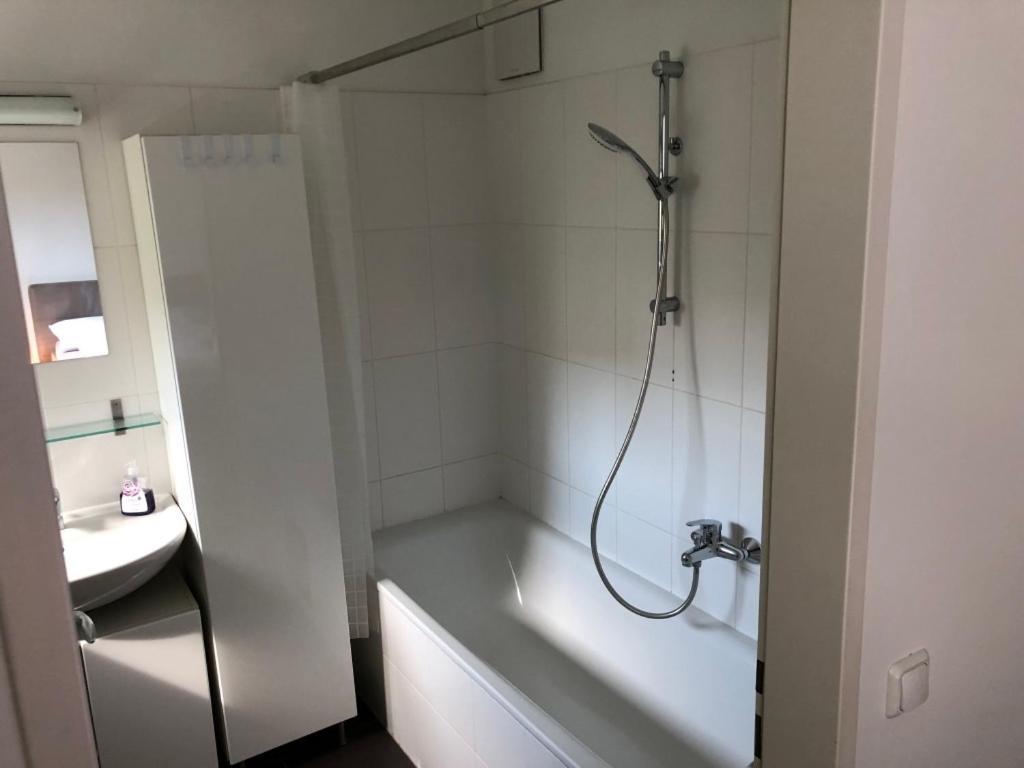 25H Garden Apartment Plus Private Beach Нойзидл ам Зее Екстериор снимка
